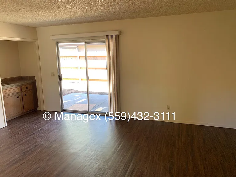 6448 N Colonial Ave #103 — Photo 8