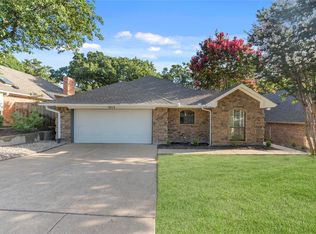 5515 Timber Green Dr, Arlington, TX 76016