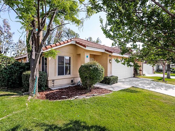 3rd image of 29273 Parkcrest Ln