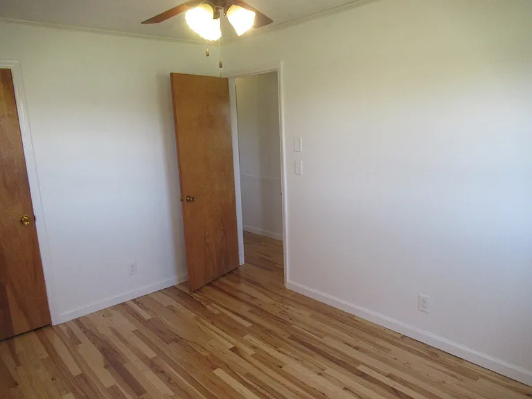 1330 Davis Rd — Photo 18