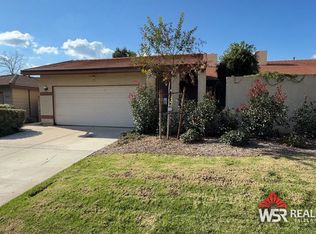 5535 Victoria Ave, Riverside, CA 92506