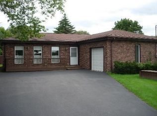 4209 W Lake Shore Dr, Wonder Lake, IL 60097