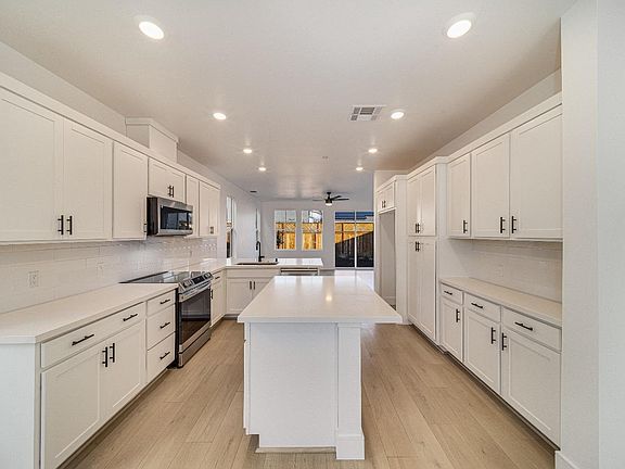 3rd image of 2287 San Miguel Avenue