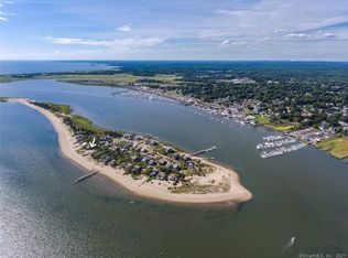 19 Central Ave, Clinton, CT 06413