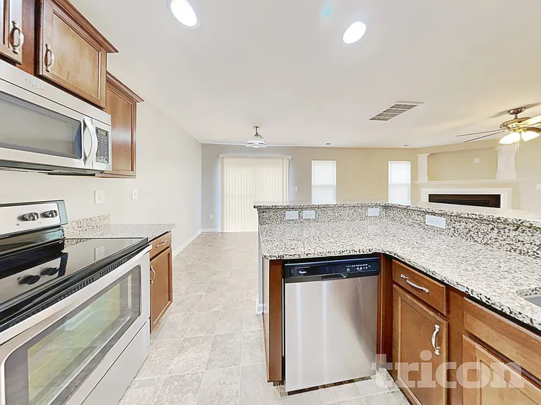 931 Rook Rd — Photo 5