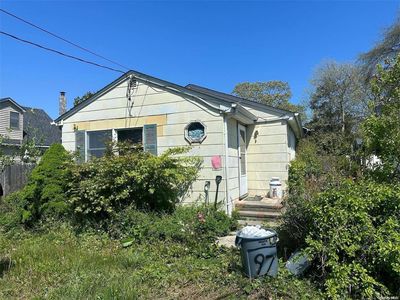 97 Lynbrook Drive, Mastic Beach, NY, 11951