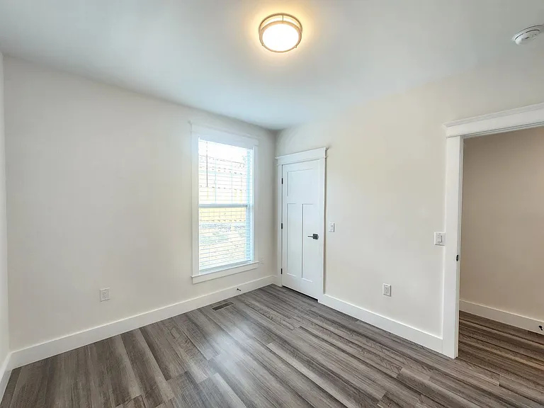 1128 Blueview Dr — Photo 21