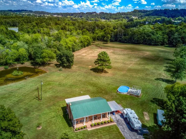 345 Mitchell Ln, Rossville, GA 30741