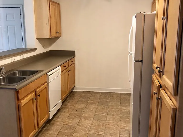 701 Harts Cove Way — Photo 16