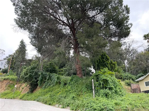 0 Mission Rd #9, Glendale, CA 91205