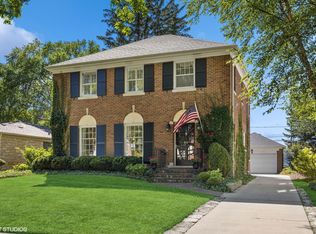 410 N Edgewood Ave, La Grange Park, IL 60526