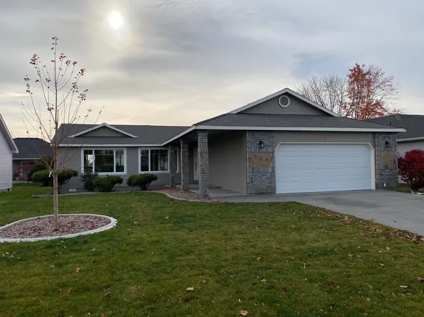 126 Willow Cir, Pasco, WA 99301