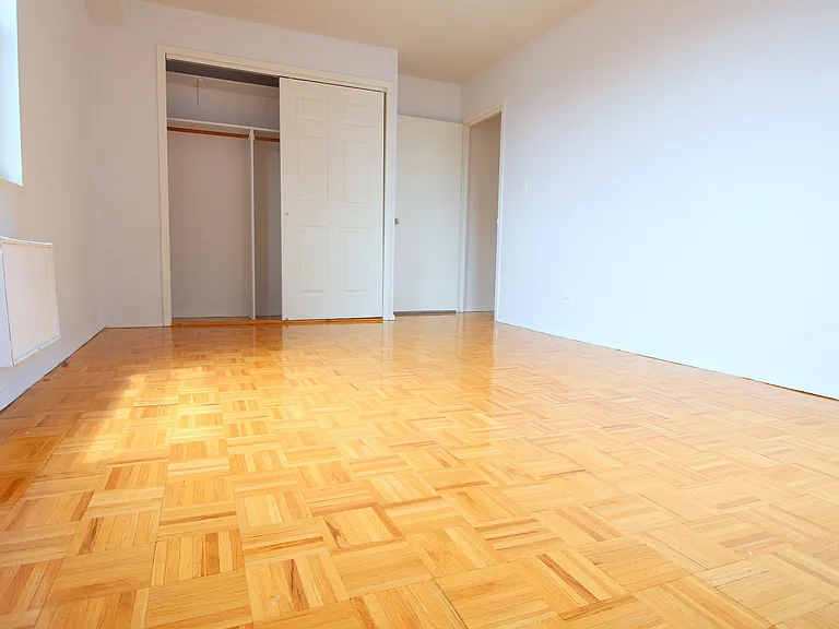 401 2nd Ave #19-D — Photo 9