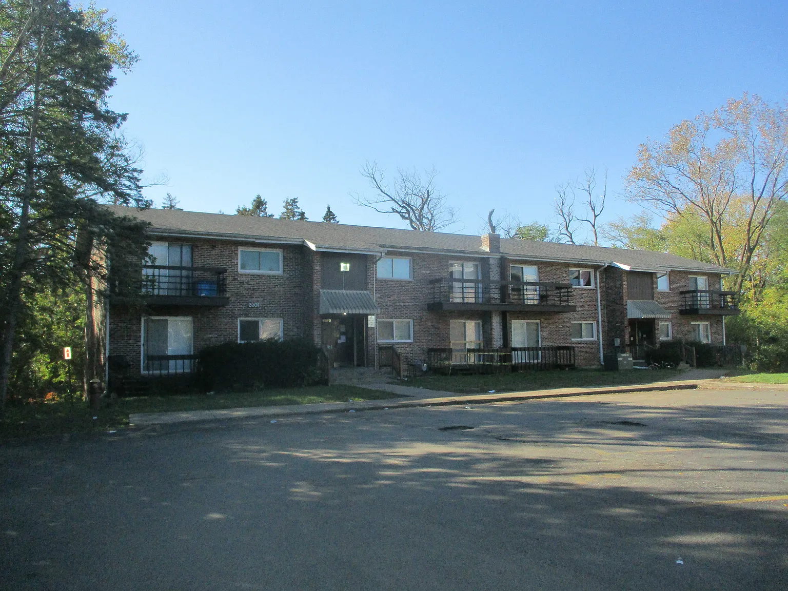 2901-2905 Willow Zion IL — Photo 1