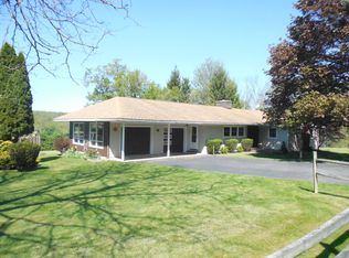 200 Skyline Dr, Honesdale, PA 18431