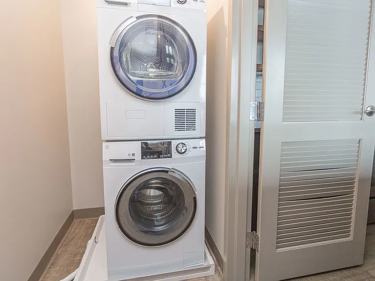 Hercules Apartments — Photo 5