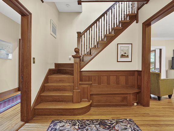 3rd image of 27 Norwood Street