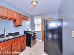 2108 E 68th St APT 1, Chicago, IL 60649