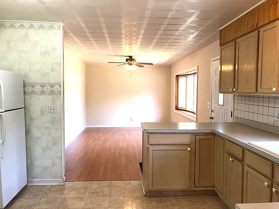 5th image of 2318 Brentwood Ave