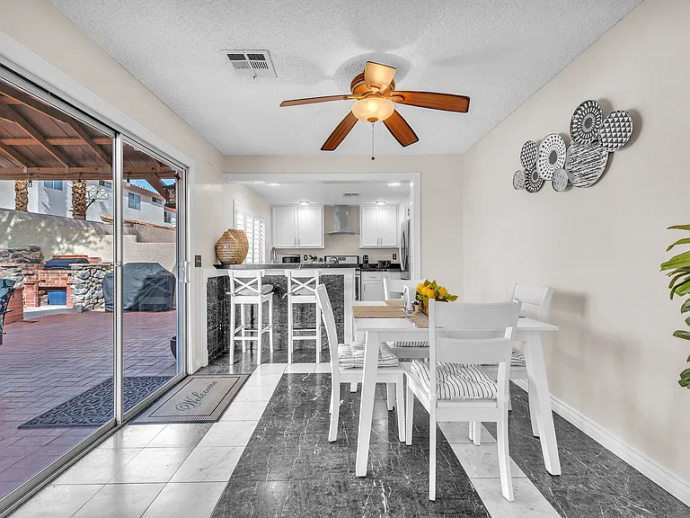985 Flapjack Dr — Photo 6