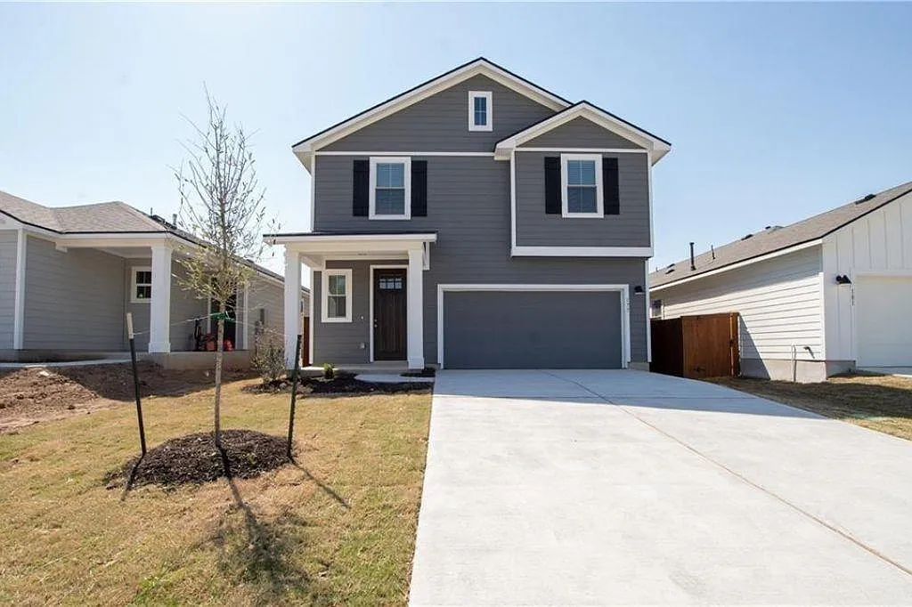 4 bed, 2.5 bath, 2015 sqft, $2,250 — Photo 1