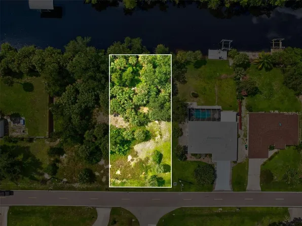 2265 Cedarwood St #55, Pt Charlotte, FL 33948