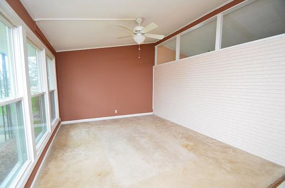 5th image of 506 Oakgrove Dr