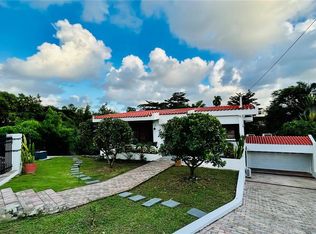 1805 Camelia Urb Santa Marina, San Juan, PR 00927