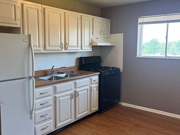 2nd image of 3339 Claxtonhall Dr APT 3