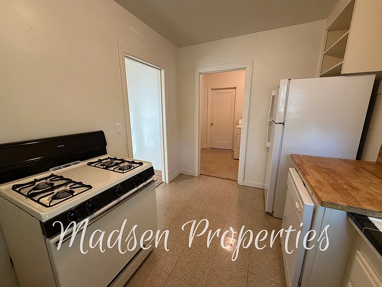 432 W 1st Ave — Photo 9