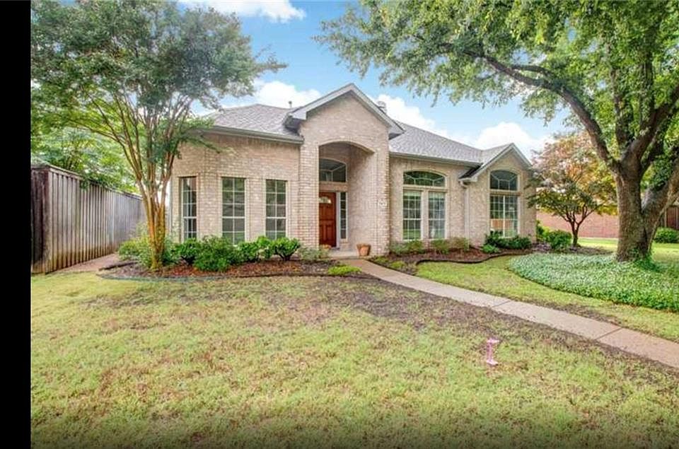 1st image of 7417 Silverthorn Dr