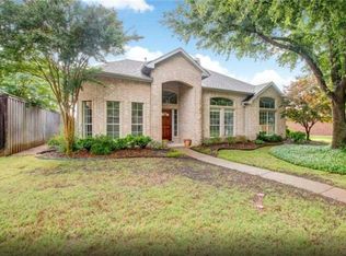 7417 Silverthorn Dr, Rowlett, TX 75089