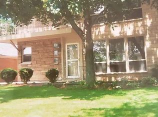 11608 W Cherry St, Wauwatosa, WI 53226