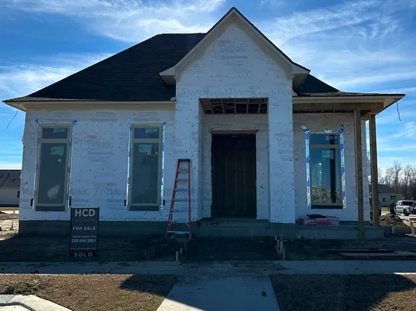 791 Saint Augustus St, Gonzales, LA 70737