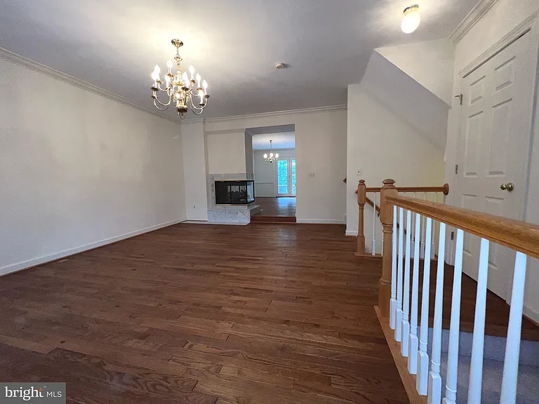 2104 Patty Ln — Photo 3