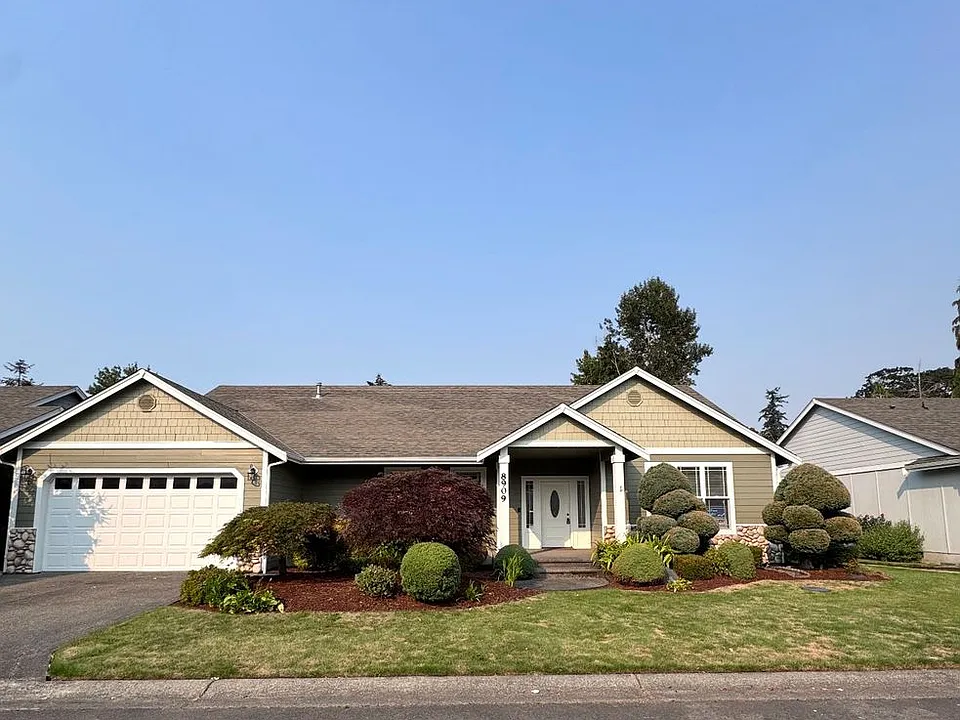 8909 Eagle Point Loop Rd SW