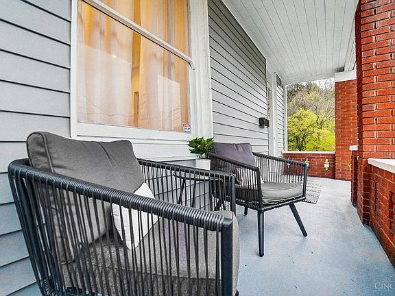 3rd image of 5029 Linden Ave