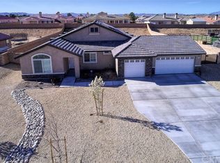 17831 Cabazon Rd, Apple Valley, CA 92307