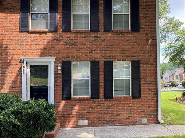 1685 Grist Mill Dr, Marietta, GA 30062