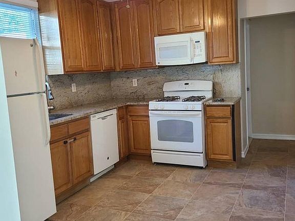 4th image of 50 Maynard St