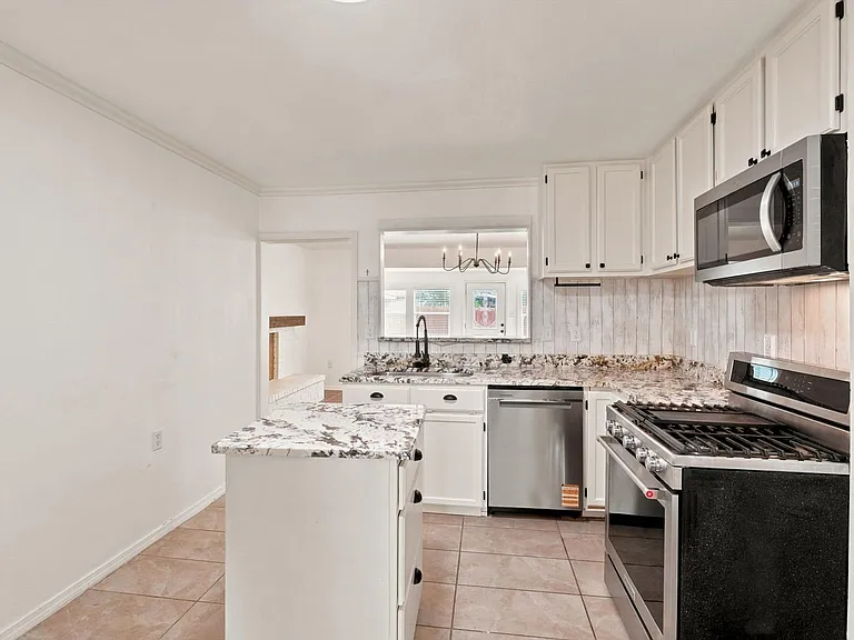 231 Cicero Dr — Photo 10