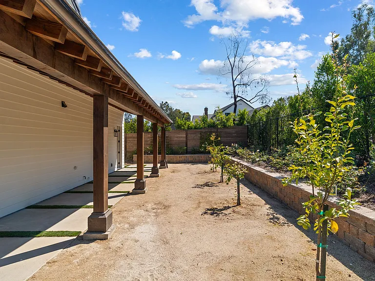 6190 Rancho Diegueno Rd — Photo 25