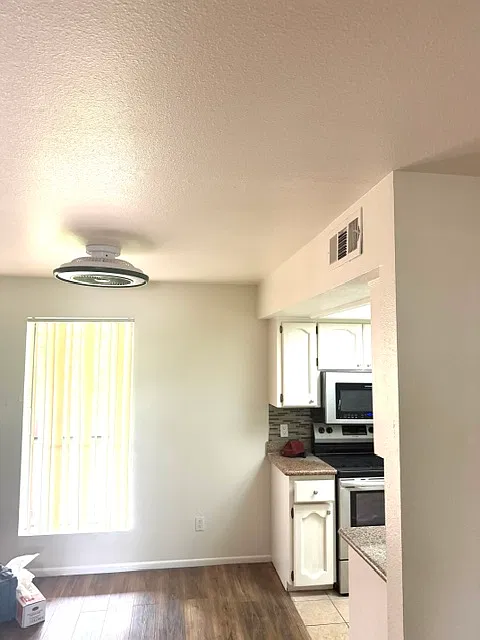 2 bed, 970 sqft, $1,200 — Photo 3