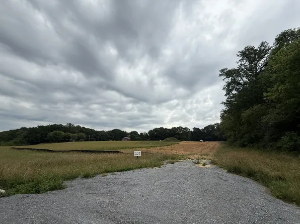 1313 Fowler Ford Rd, Portland, TN 37148