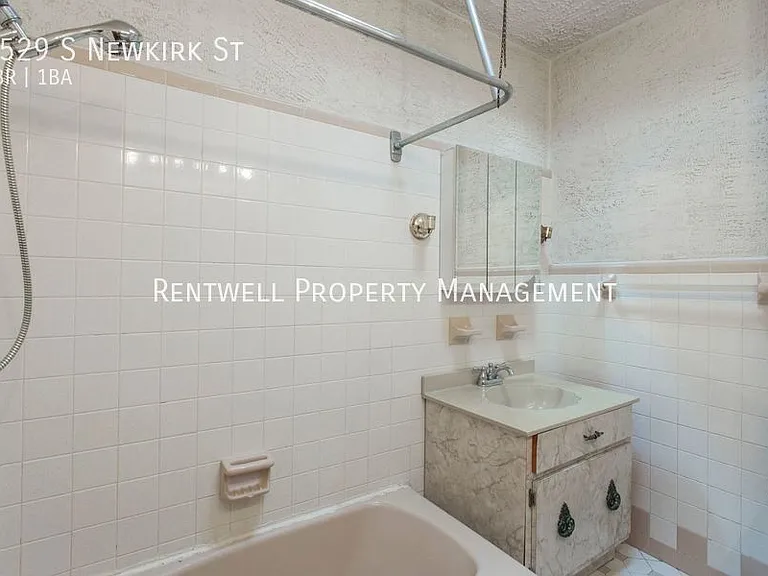 1529 S Newkirk St — Photo 8