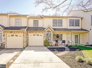 338 Lake Side Dr, Swedesboro, NJ 08085