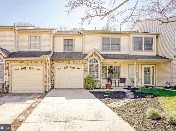 338 Lake Side Dr, Swedesboro, NJ 08085