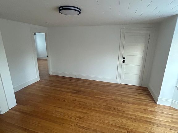 3rd image of 24 Elm St Floor 1