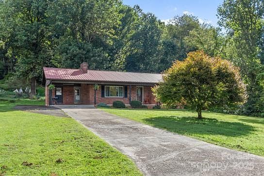 3rd image of 109 Pleasant Valley Dr