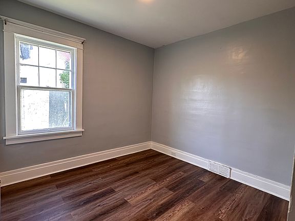 4th image of 66 E Oakwood Pl Floor 1